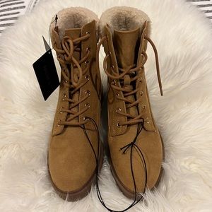 Tan/ Camel Boots 5.5